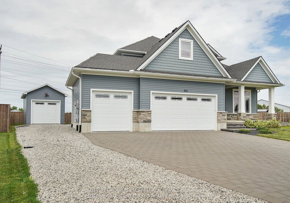 551-scenic-court-warwick-ontario-x13012226