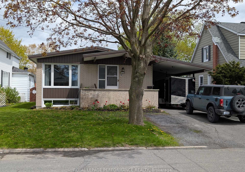 320-baldwin-avenue-cornwall-ontario-x13012230