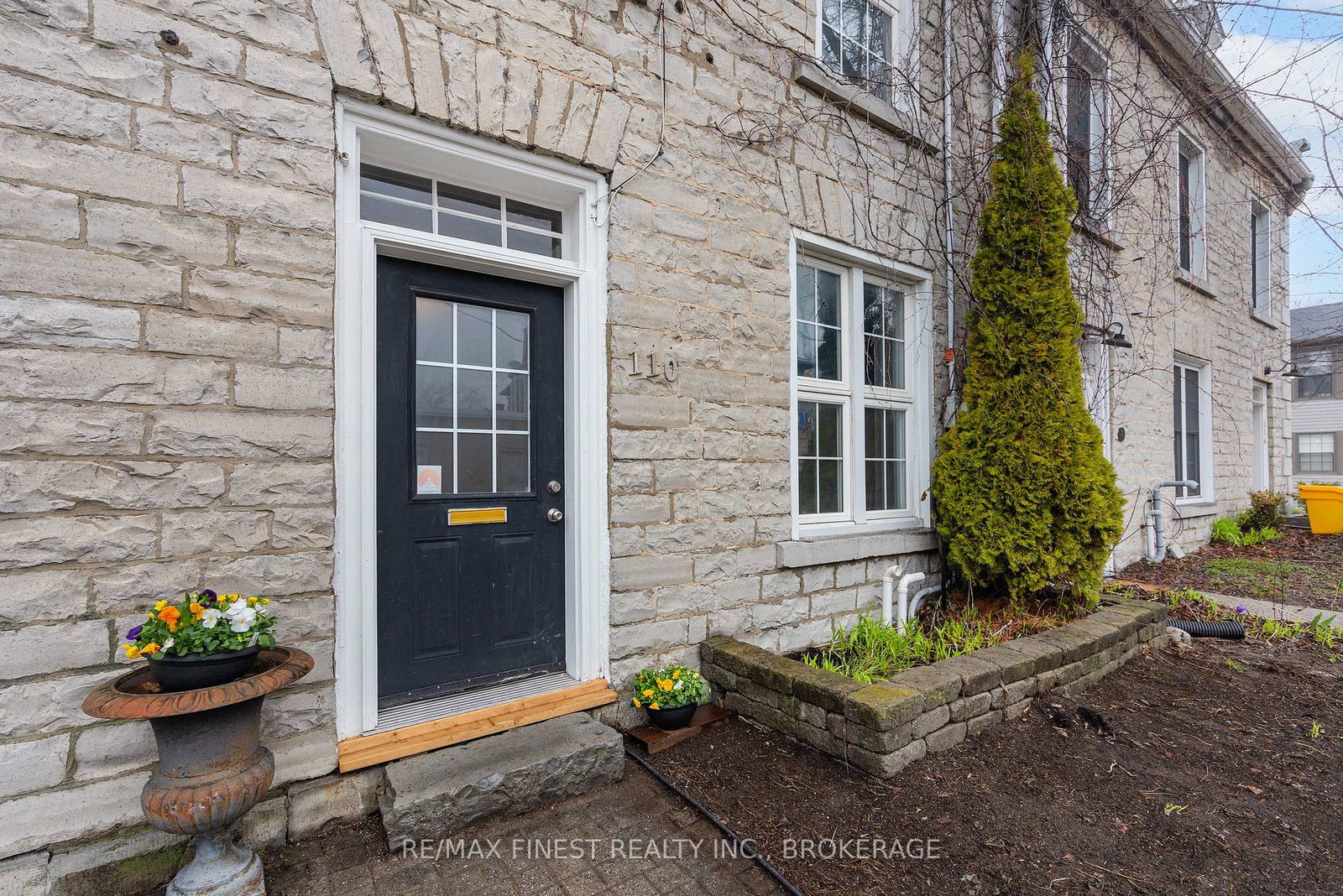 110-yonge-street-kingston-ontario-x13012370