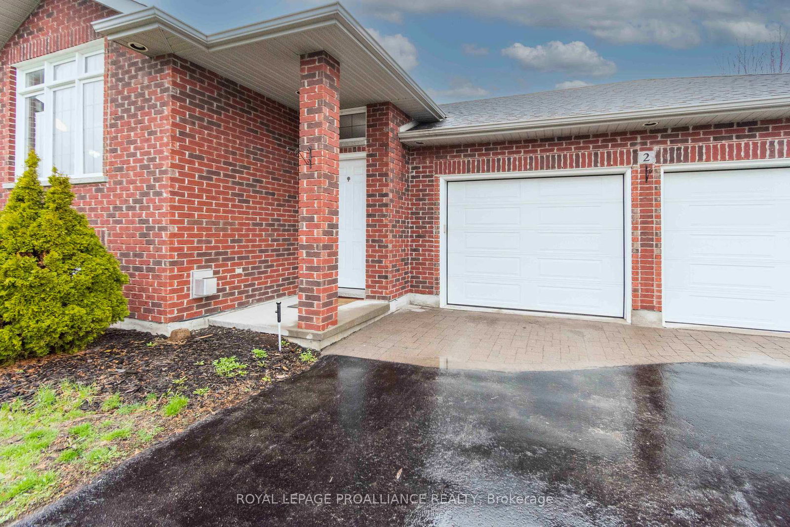 2-freedom-crescent-quinte-west-ontario-x13012872