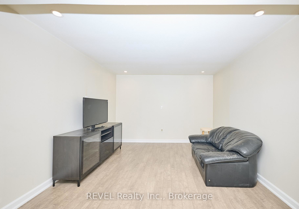 104-tuliptree-road-thorold-ontario-x13012922