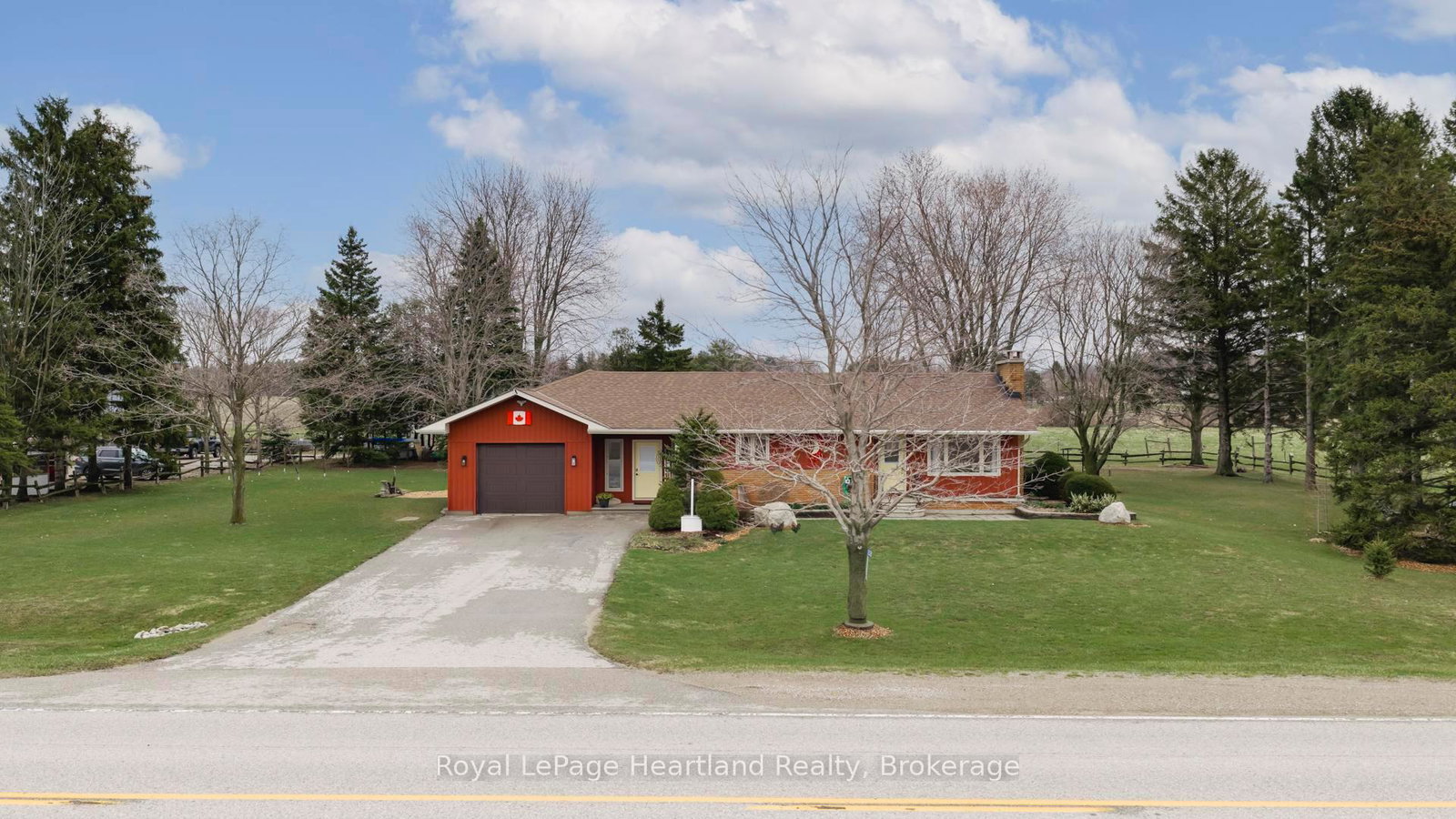 80308-baseline-road-central-huron-ontario-x13012928