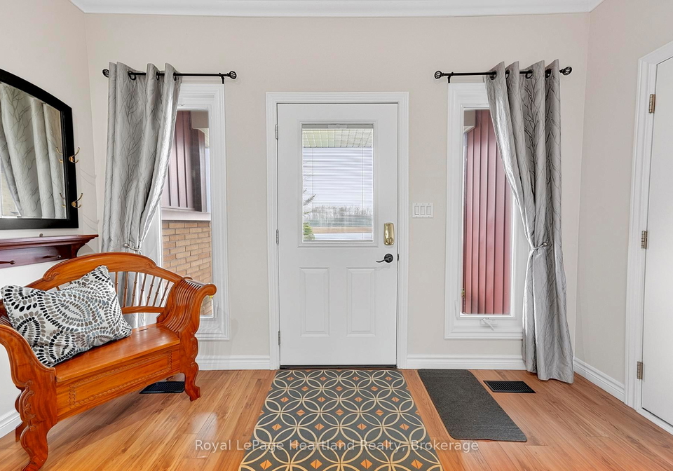 80308-baseline-road-central-huron-ontario-x13012928