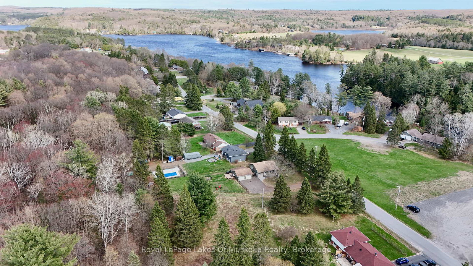 42-riverside-drive-huntsville-ontario-x13012948