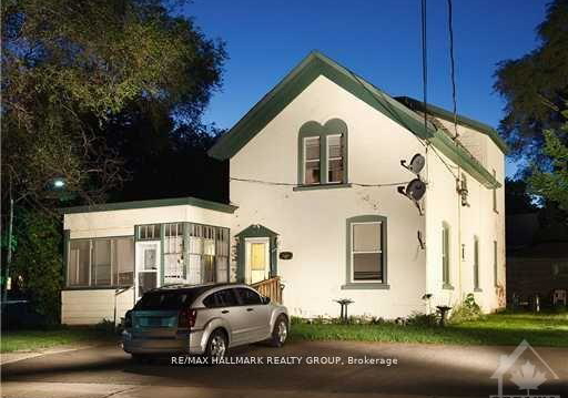 20-russell-street-w-smiths-falls-ontario-x13013024