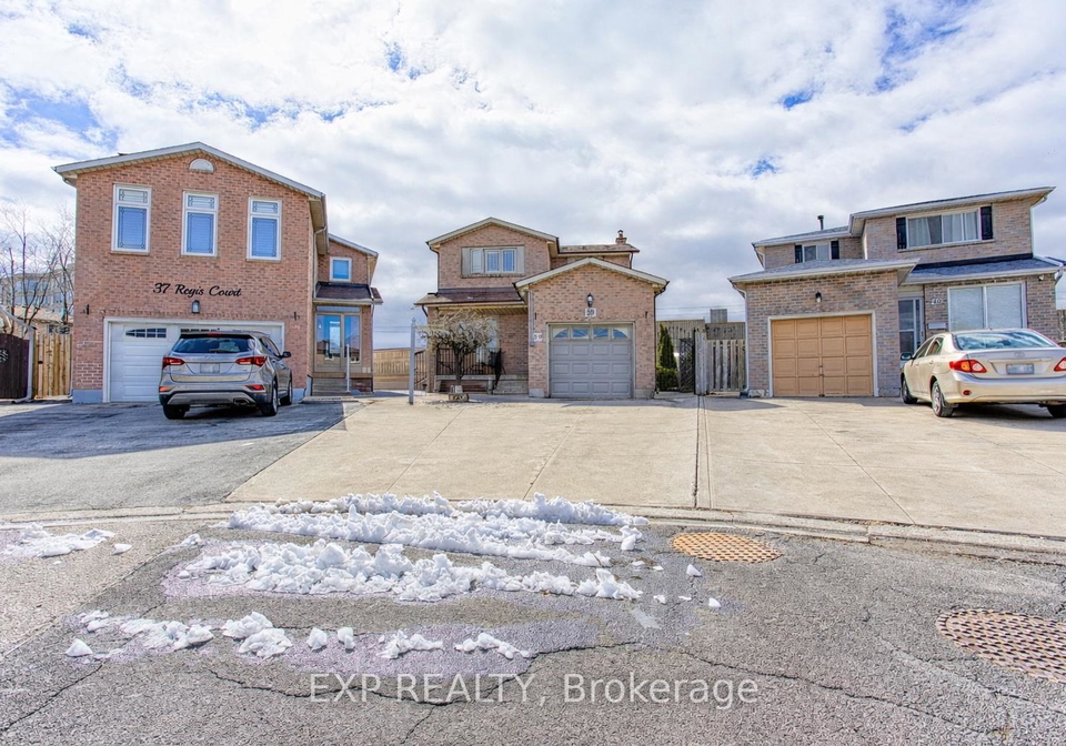 39-regis-court-hamilton-ontario-x13013028