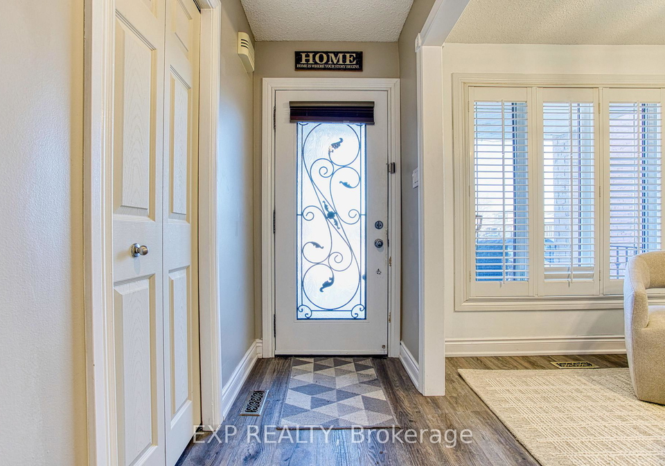 39-regis-court-hamilton-ontario-x13013028