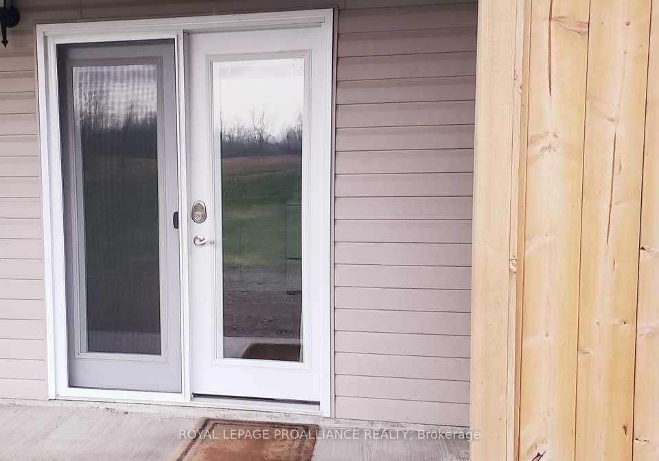 1027b-old-highway-2-quinte-west-ontario-x13013370