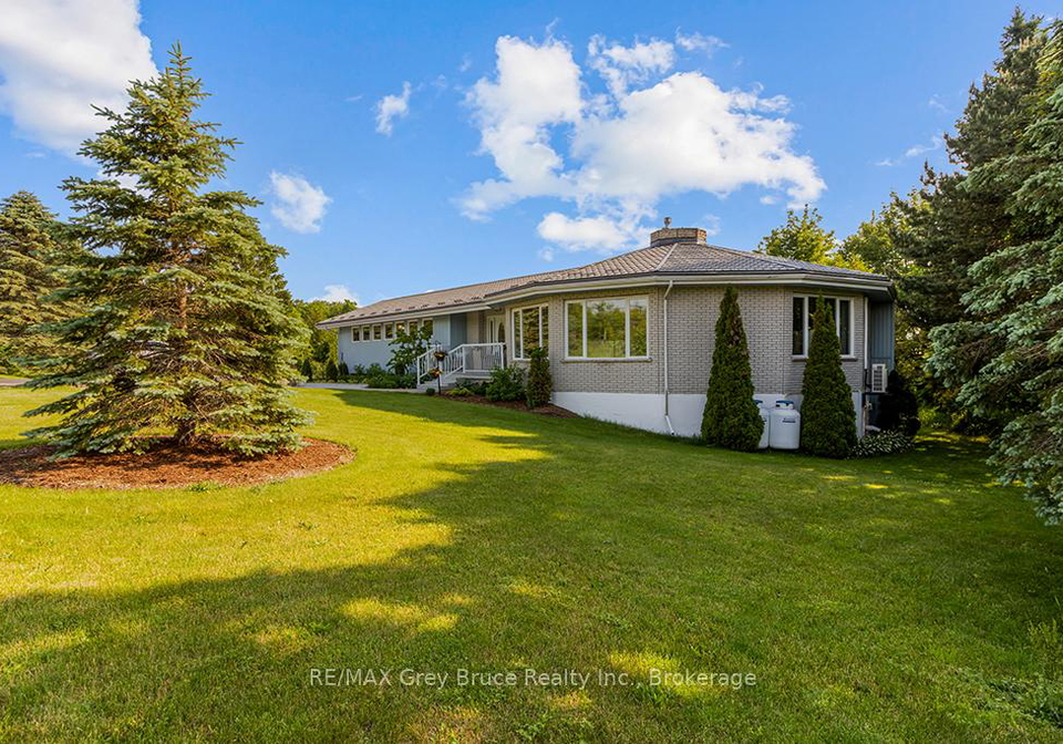 15-isthmus-bay-road-northern-bruce-peninsula-ontario-x13013570