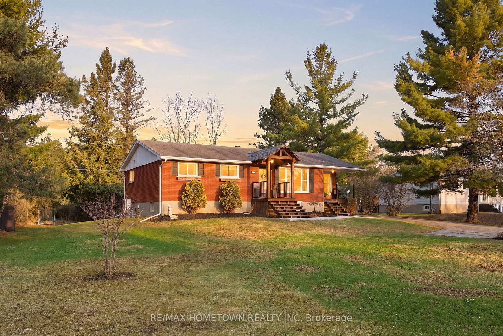 316-county-road-16-elizabethtown-kitley-ontario-x13013644
