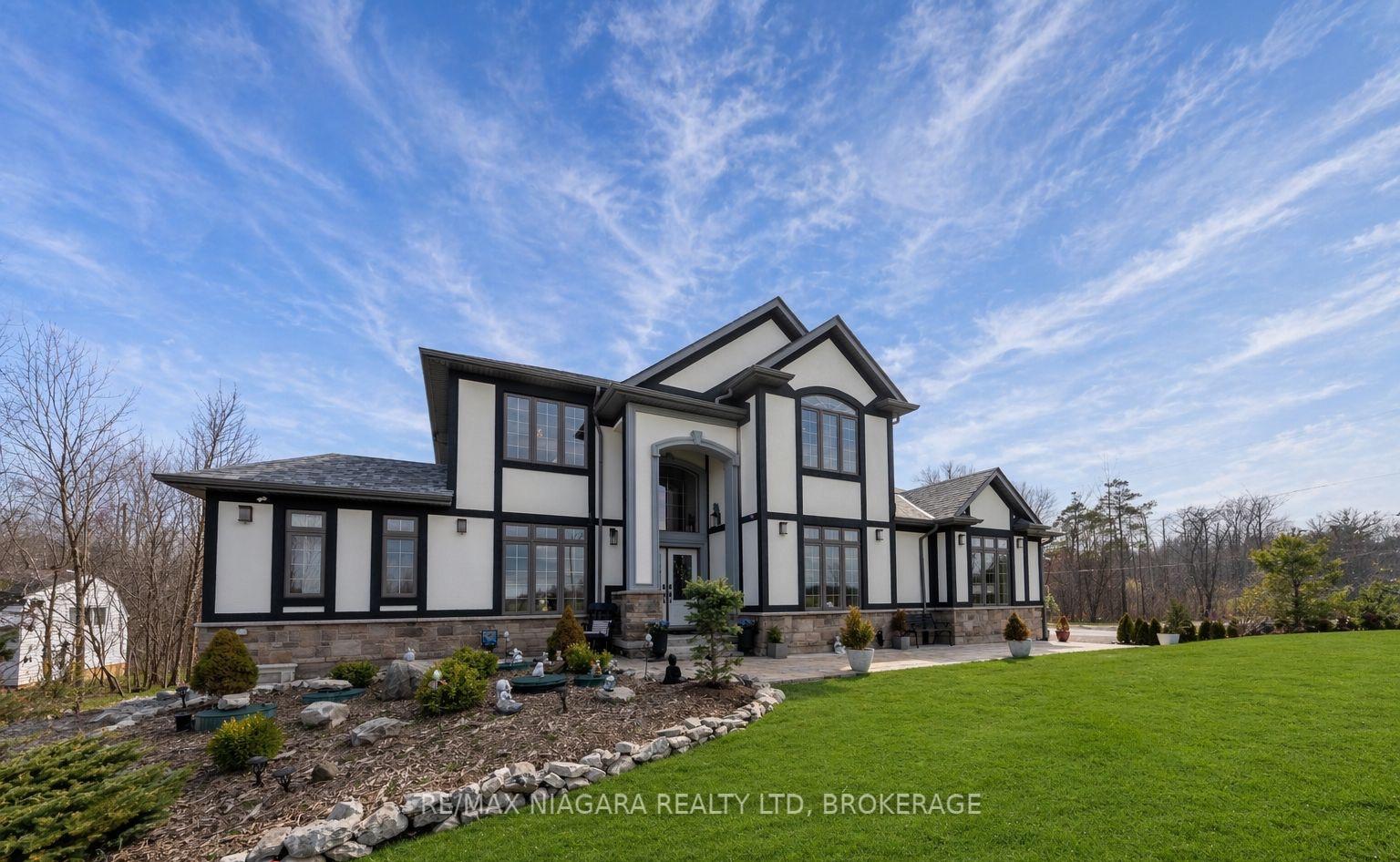 1040-oakhill-boulevard-fort-erie-ontario-x13013658