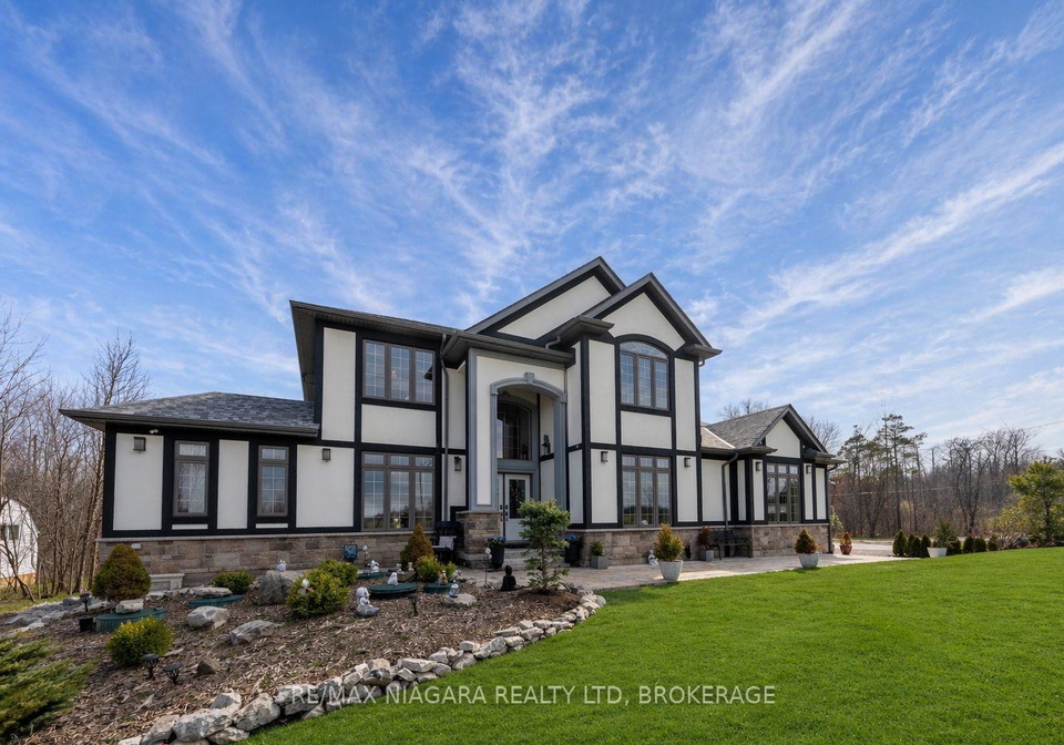 1040-oakhill-boulevard-fort-erie-ontario-x13013658