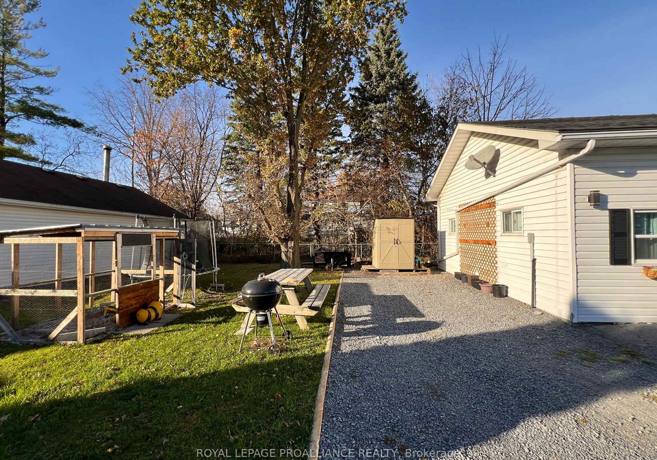 24-russell-street-belleville-ontario-x13013692
