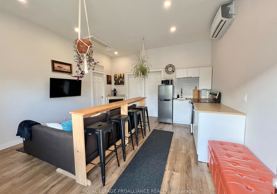 24-russell-street-belleville-ontario-x13013692