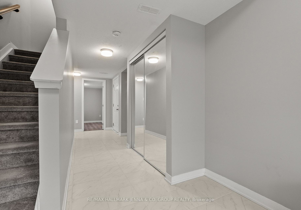 146-anthracite-private-ottawa-ontario-x13013722