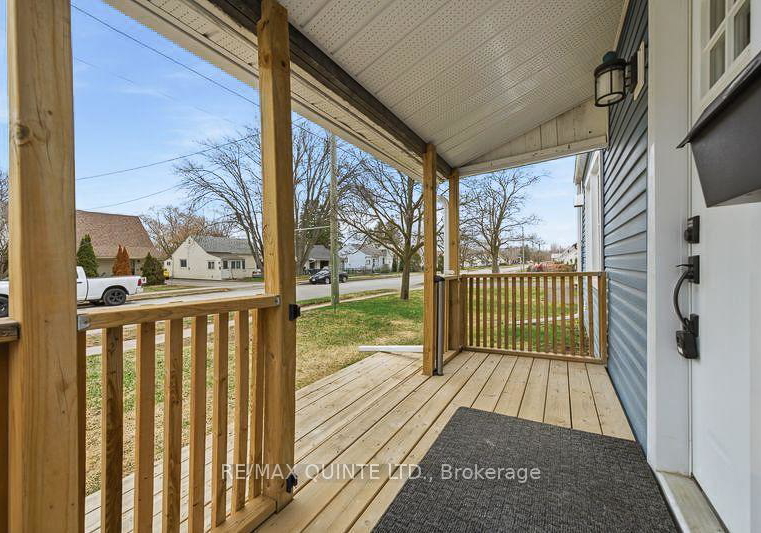35-kerr-crescent-quinte-west-ontario-x13014396