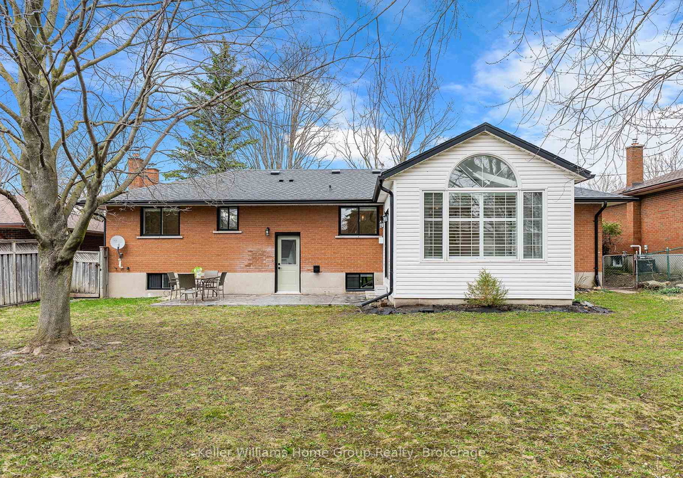 535-elgin-street-centre-wellington-ontario-x13014588