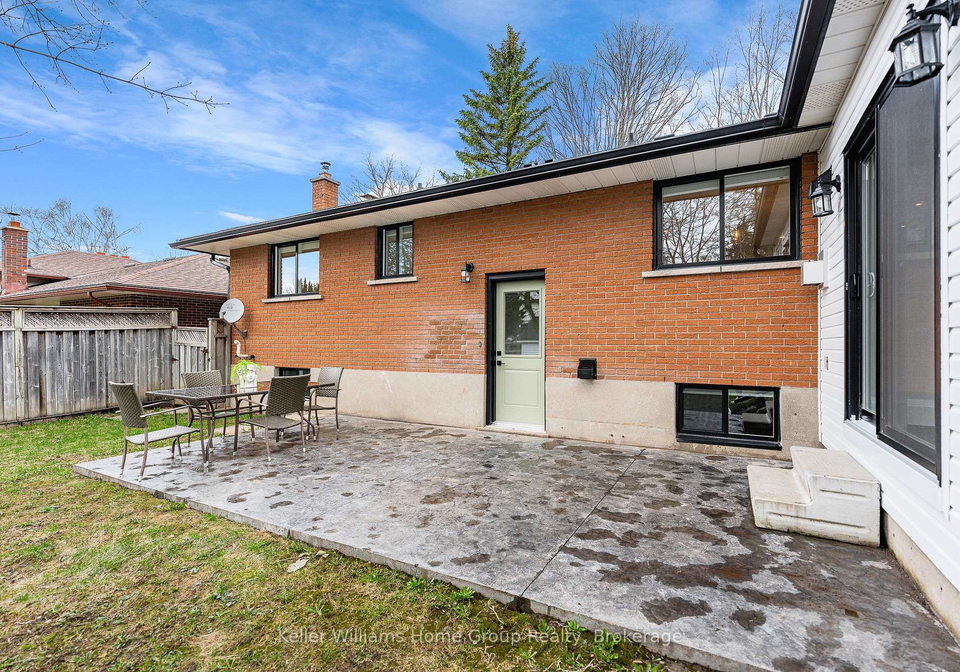 535-elgin-street-centre-wellington-ontario-x13014588