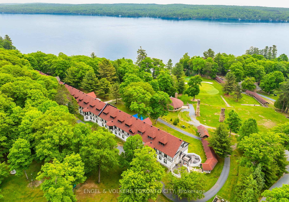 12-bigwin-island-lake-of-bays-ontario-x13014596