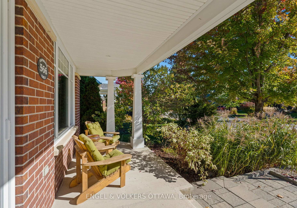 566-erinwoods-circle-ottawa-ontario-x13015132