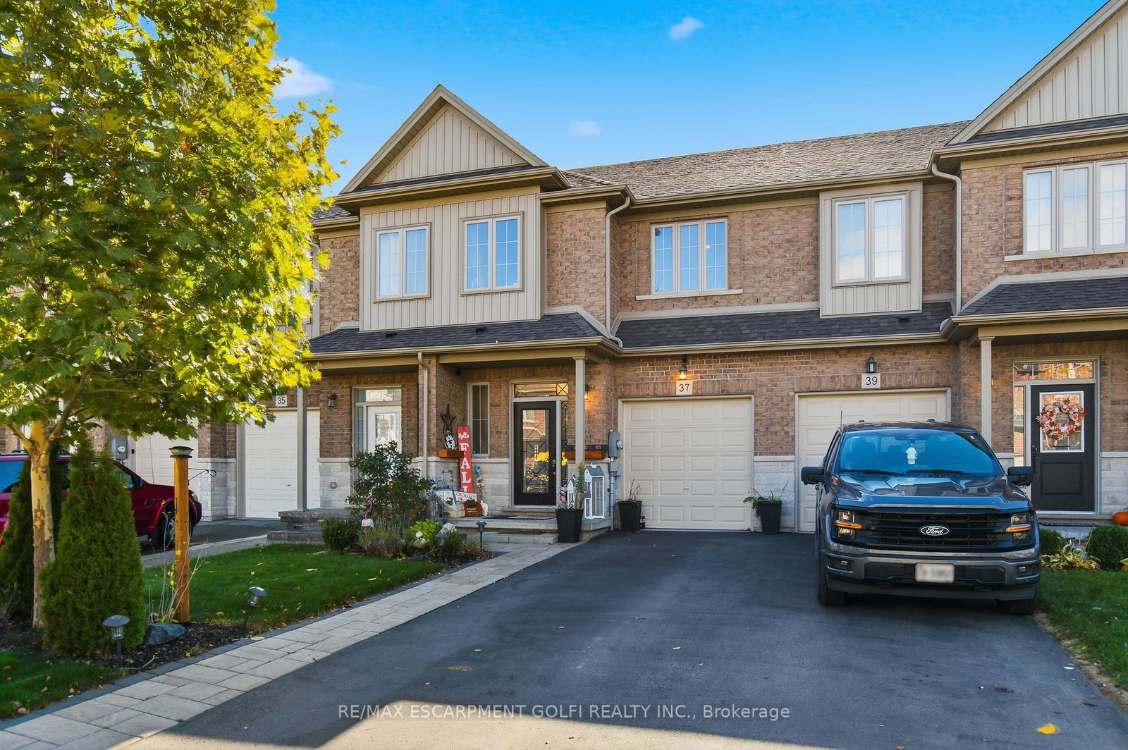 37-fairgrounds-drive-hamilton-ontario-x13015184