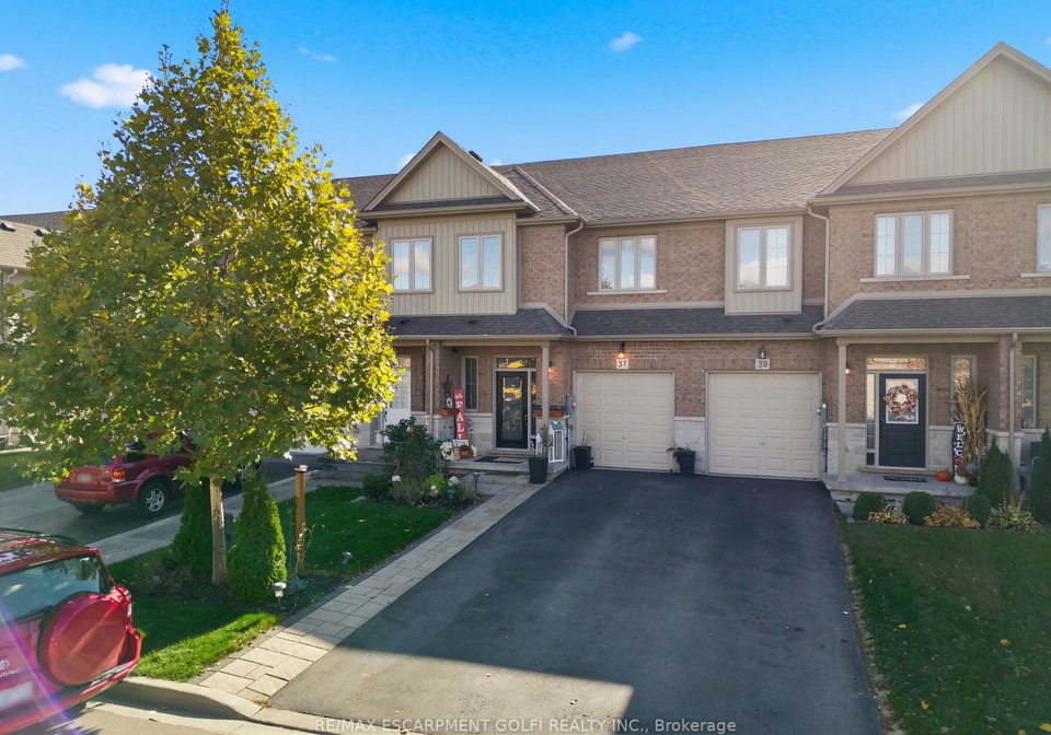 37-fairgrounds-drive-hamilton-ontario-x13015184