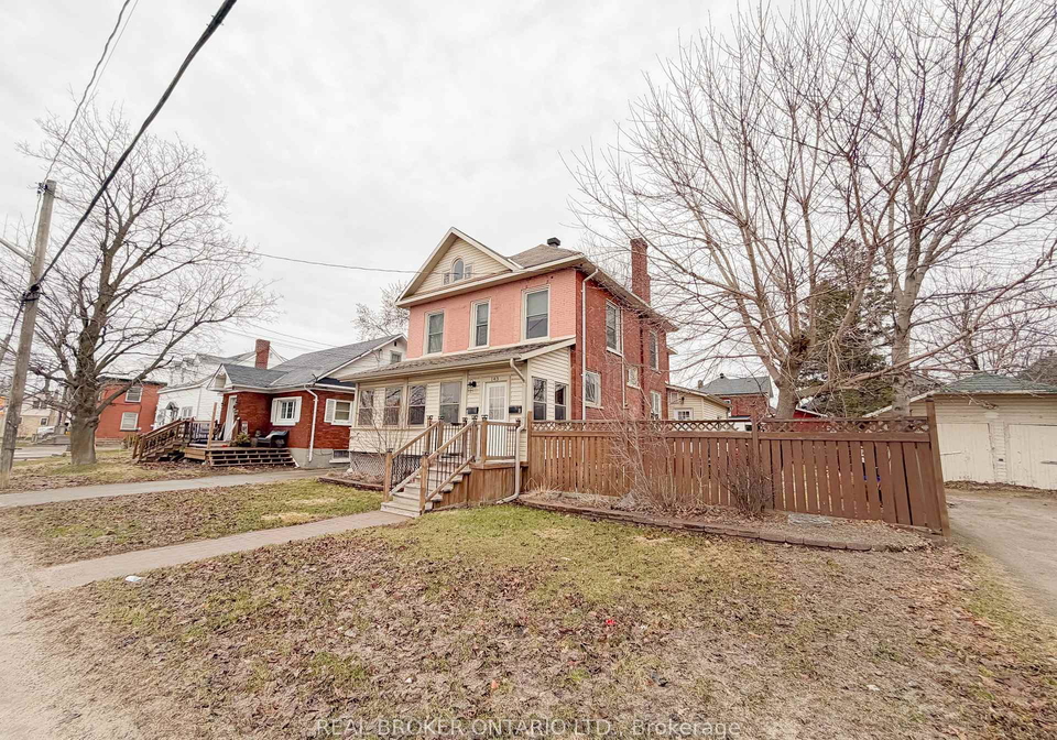 143-elmsley-street-n-smiths-falls-ontario-x13015548