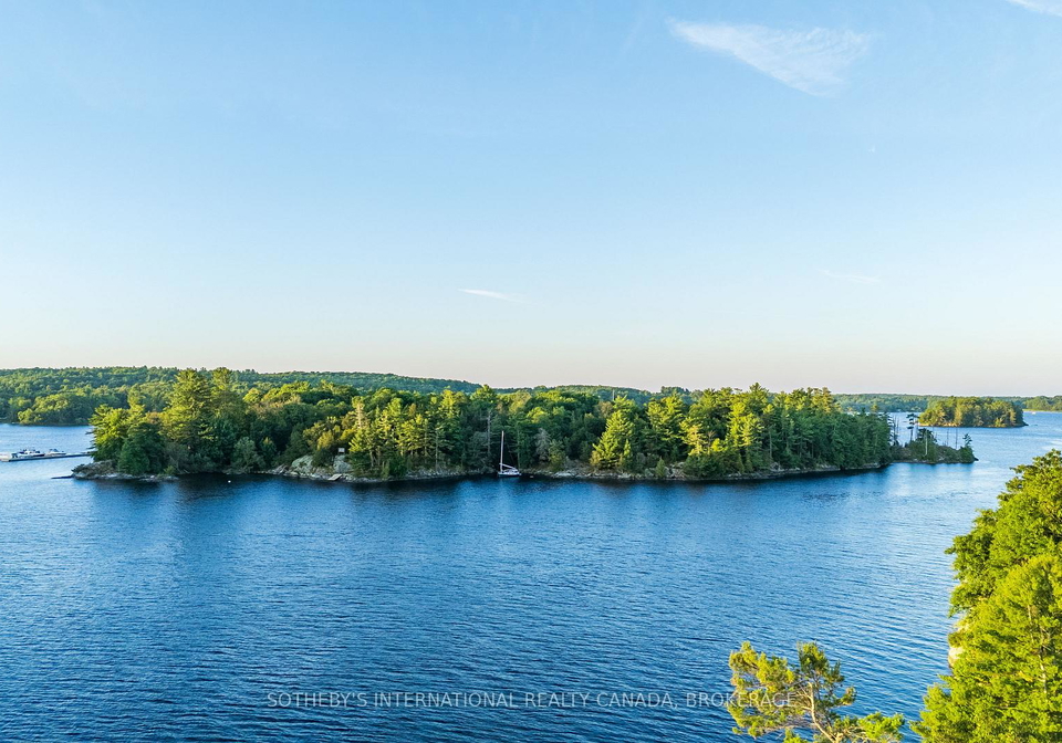 1-dumfounder-island-gananoque-ontario-x13015862