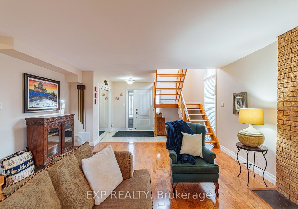 1592-apeldoorn-avenue-ottawa-ontario-x13015994