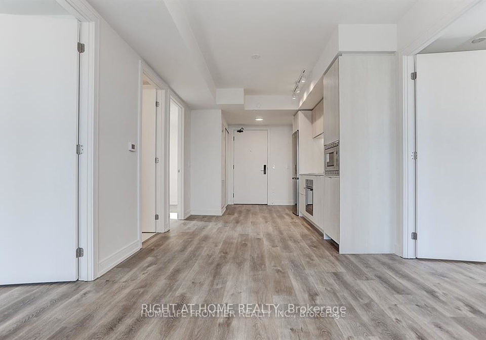 1-jarvis-street-hamilton-ontario-x13016286
