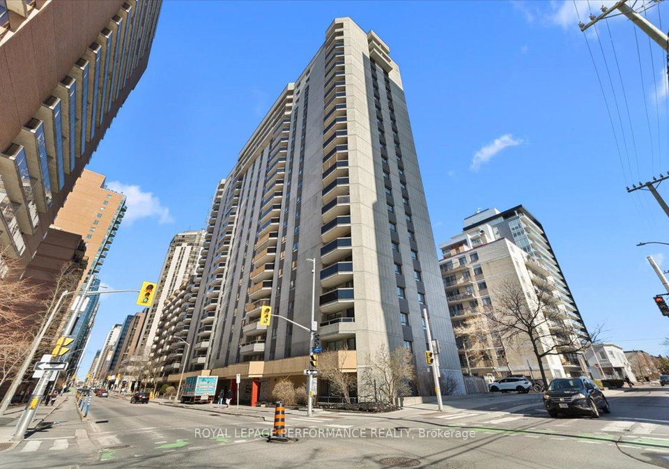 470-laurier-avenue-w-ottawa-ontario-x13016386