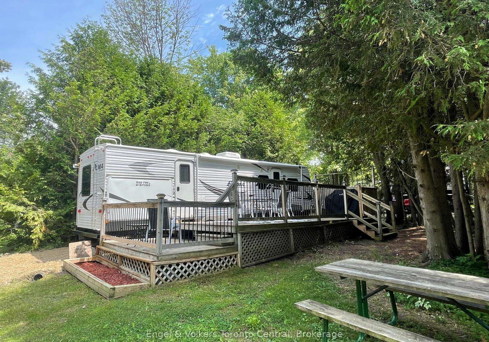 7489-sideroad-5-e-wellington-north-ontario-x13017132