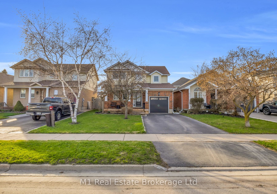 424-millburn-boulevard-centre-wellington-ontario-x13017156