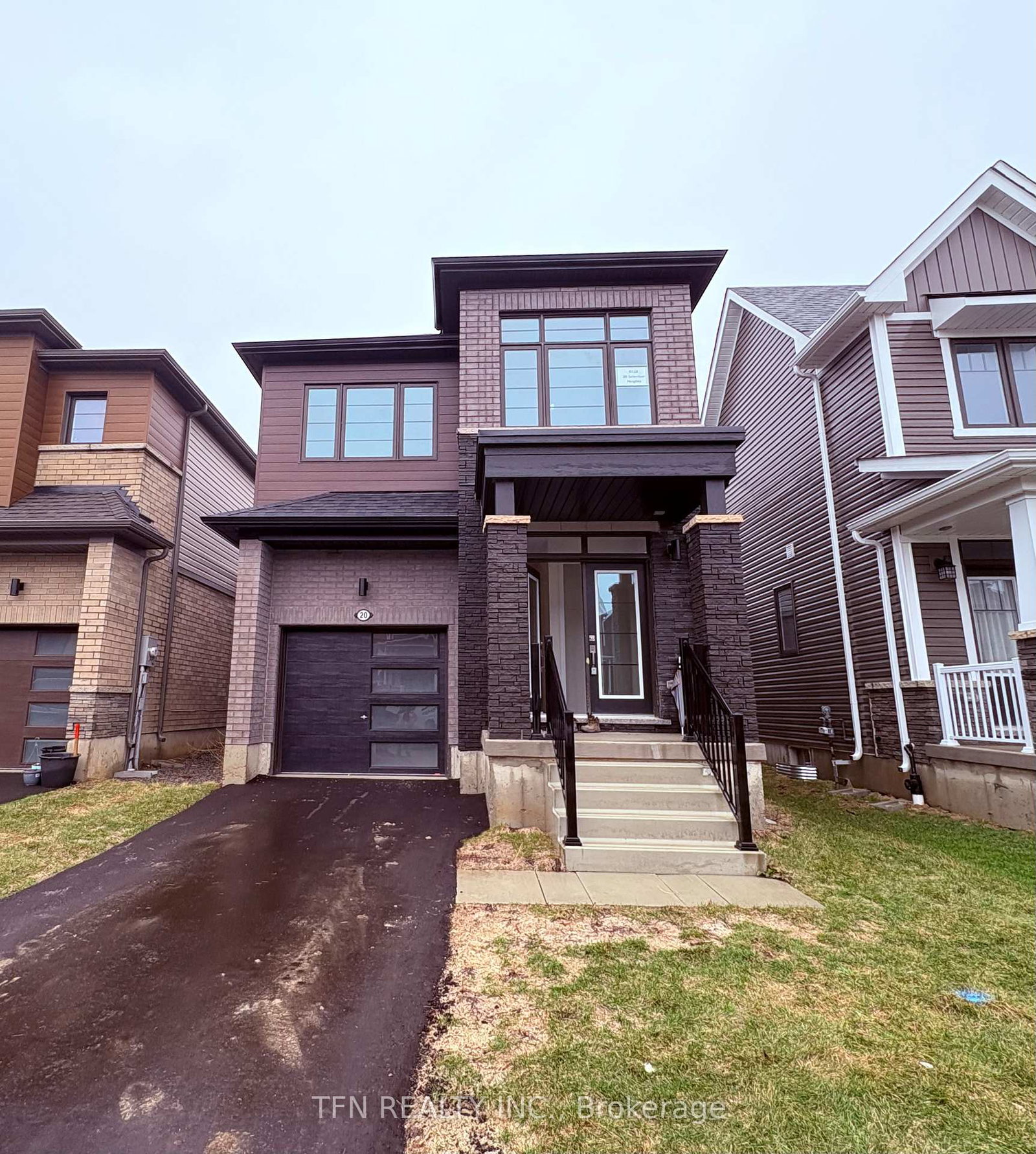 20-selection-heights-thorold-ontario-x13017344