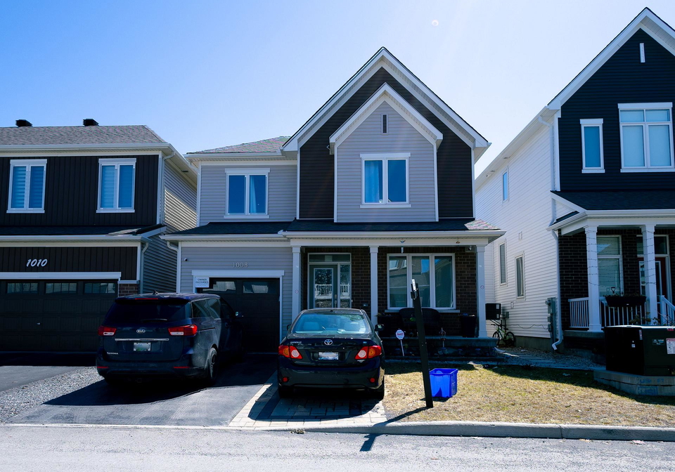 1008-carden-lane-ottawa-ontario-x13017636