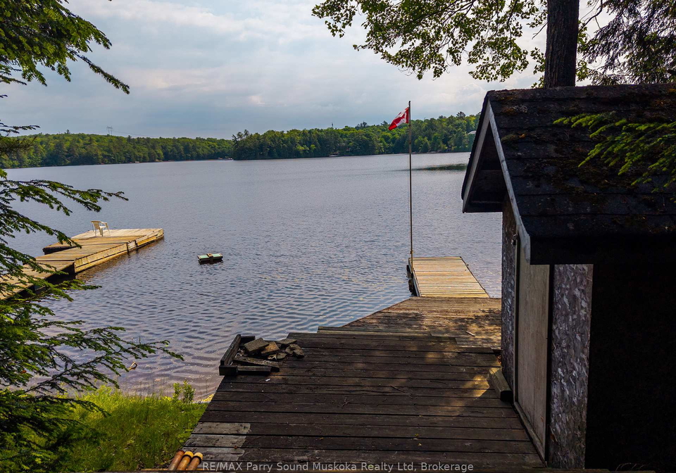 40-loon-echo-trail-seguin-ontario-x13017642