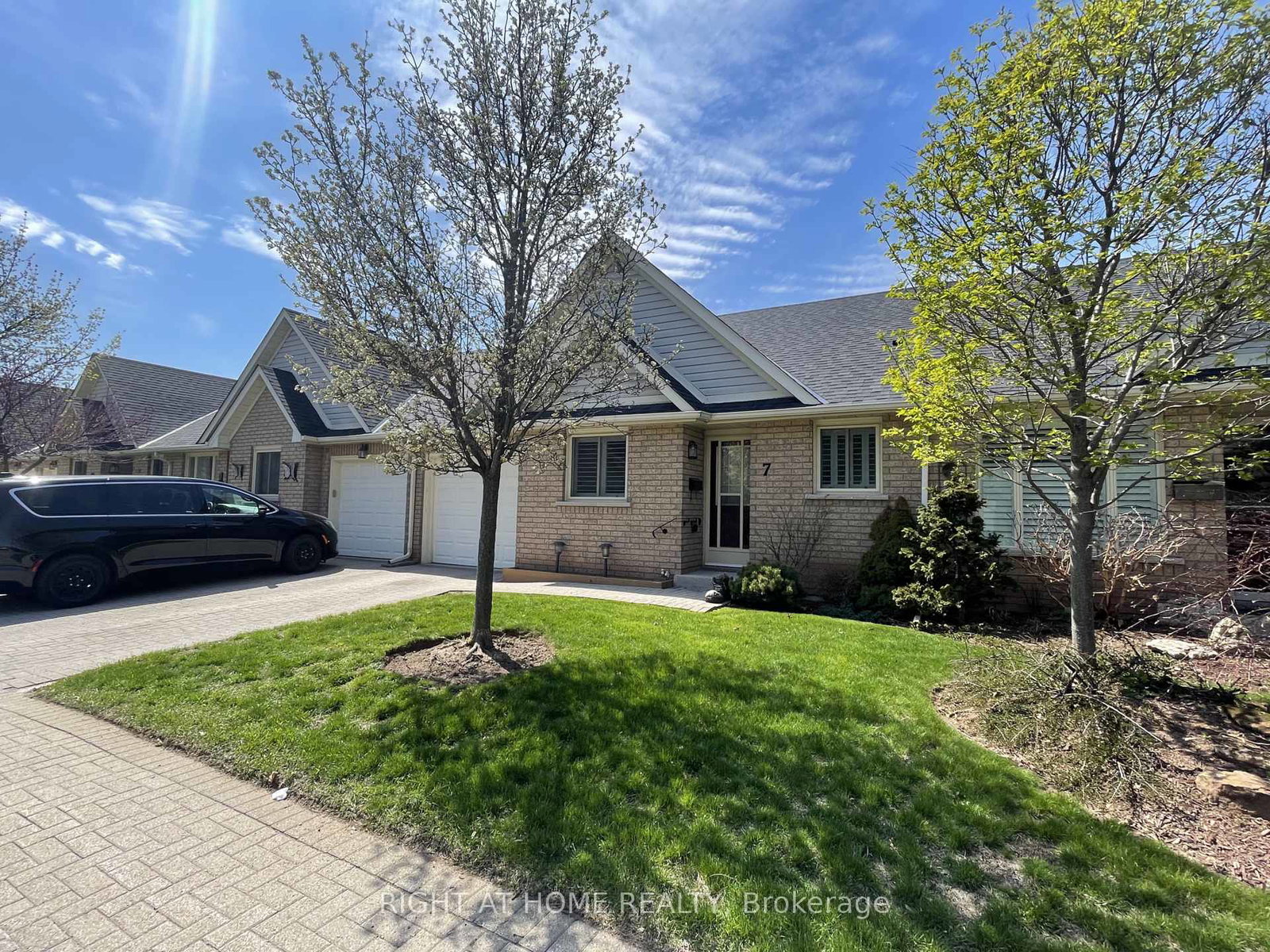 165-main-street-e-grimsby-ontario-x13018004