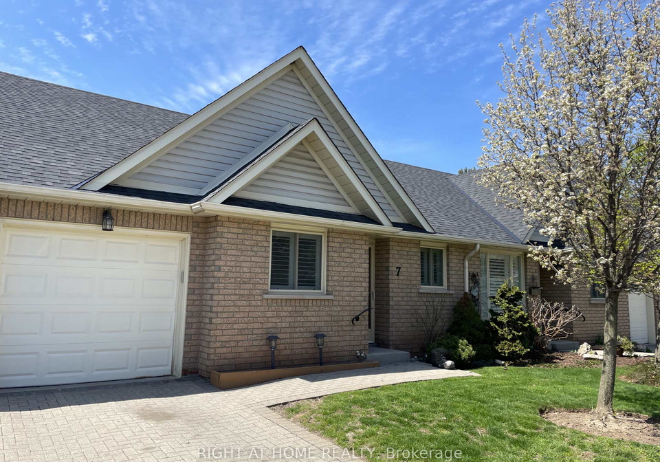 165-main-street-e-grimsby-ontario-x13018004