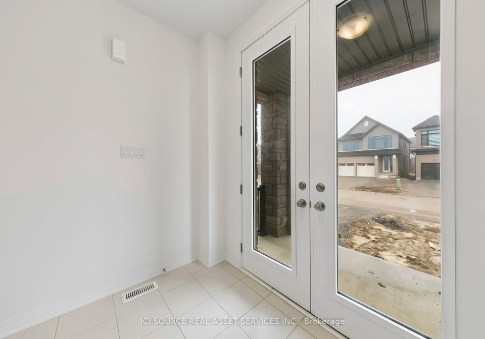 23-mayhew-lane-hamilton-ontario-x13018142