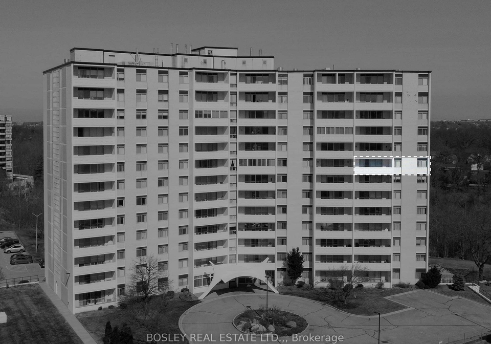 15-towering-heights-boulevard-st-catharines-ontario-x13018168