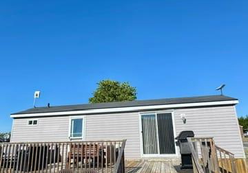 486-county-road-prince-edward-county-ontario-x13018192