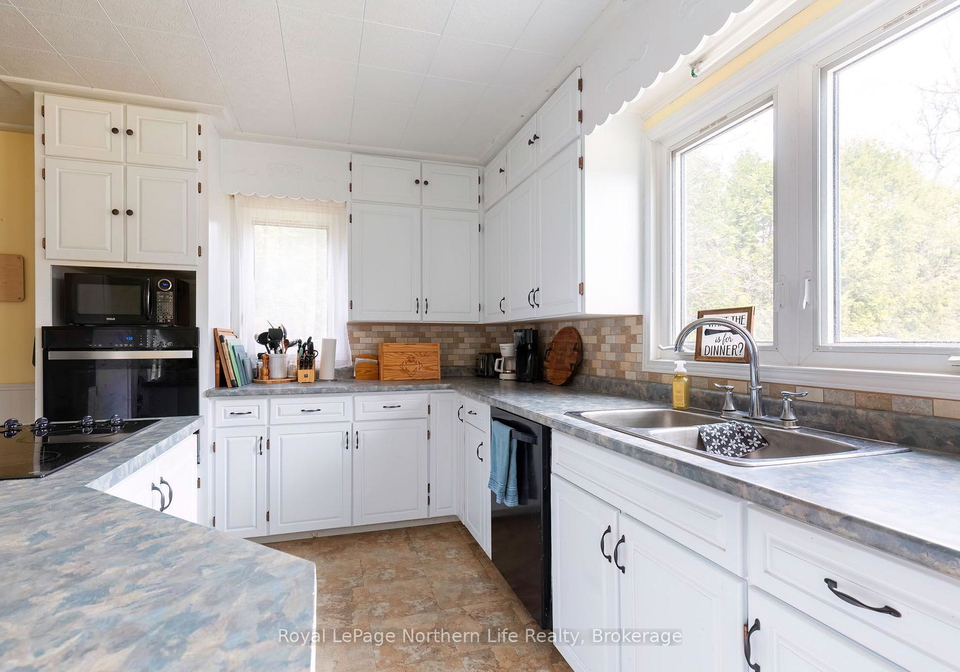 306-spetz-avenue-powassan-ontario-x13018294