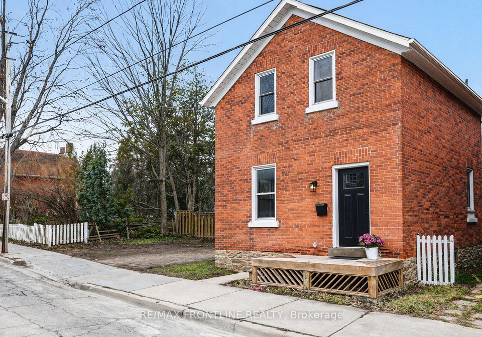 101-peter-street-perth-ontario-x13018396