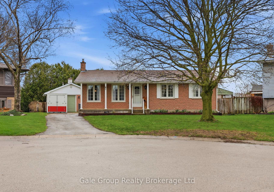 3-larch-place-ingersoll-ontario-x13018408