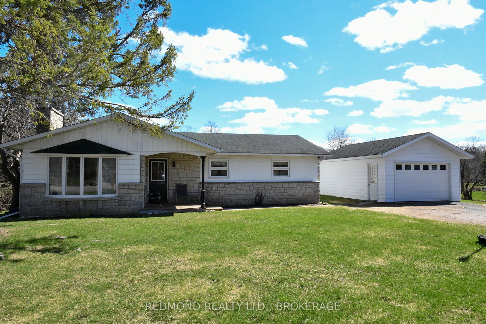 1319-county-road-2-leeds-and-the-thousand-islands-ontario-x13018600