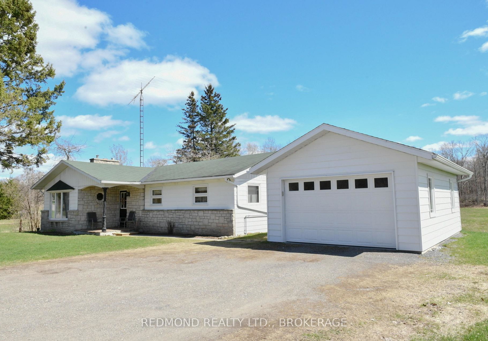 1319-county-road-2-leeds-and-the-thousand-islands-ontario-x13018600