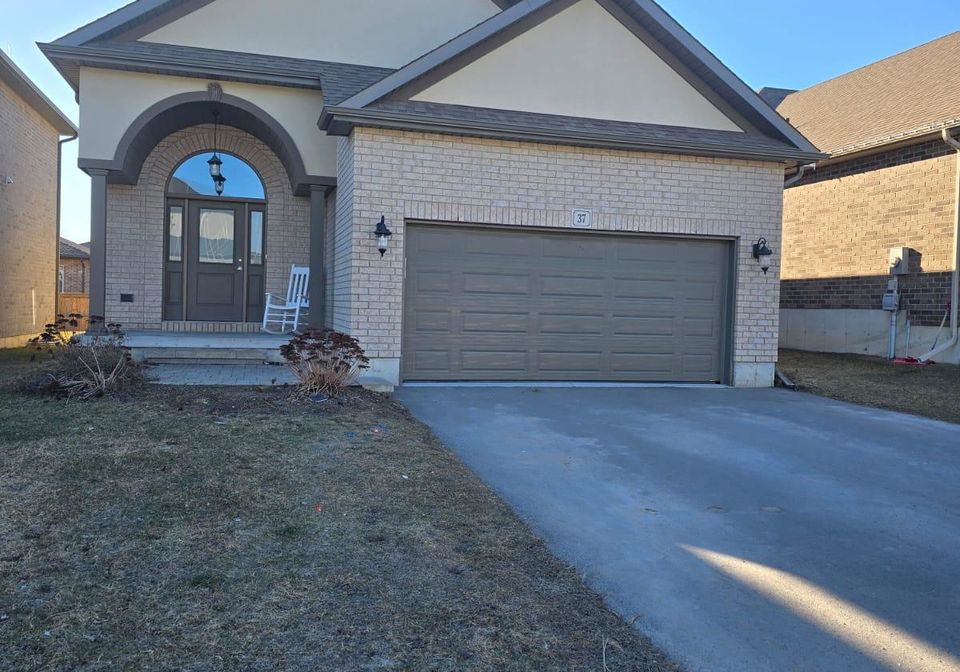 37-stonecrest-boulevard-quinte-west-ontario-x13018742
