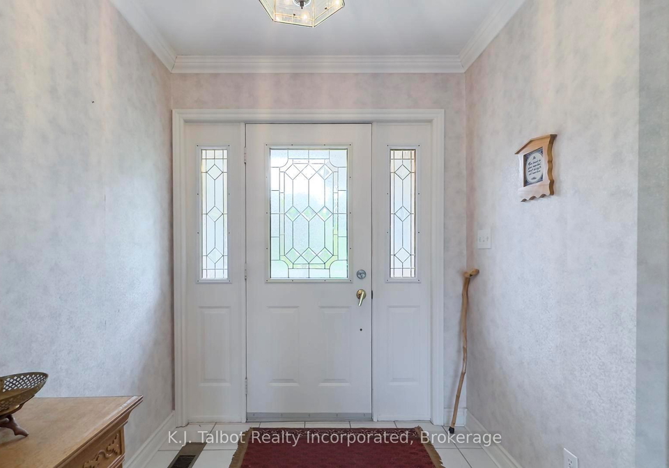 386-templeton-street-north-huron-ontario-x13019014