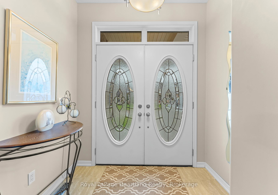 10-macpherson-avenue-huron-east-ontario-x13019076