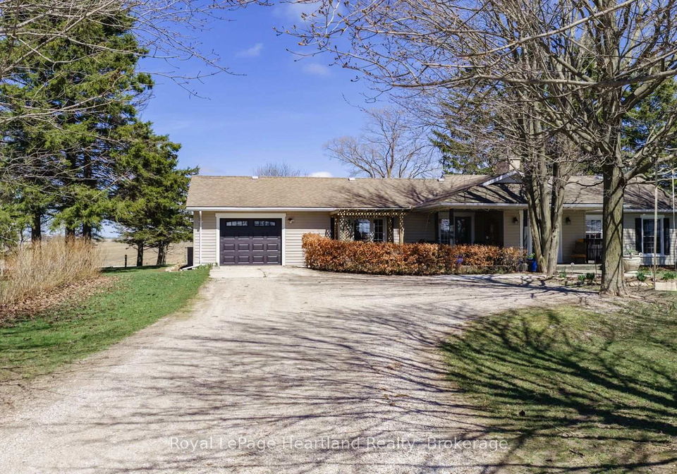 42163-front-road-huron-east-ontario-x13019390